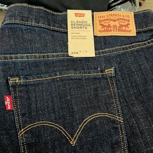 Levi’s Bermuda shorts